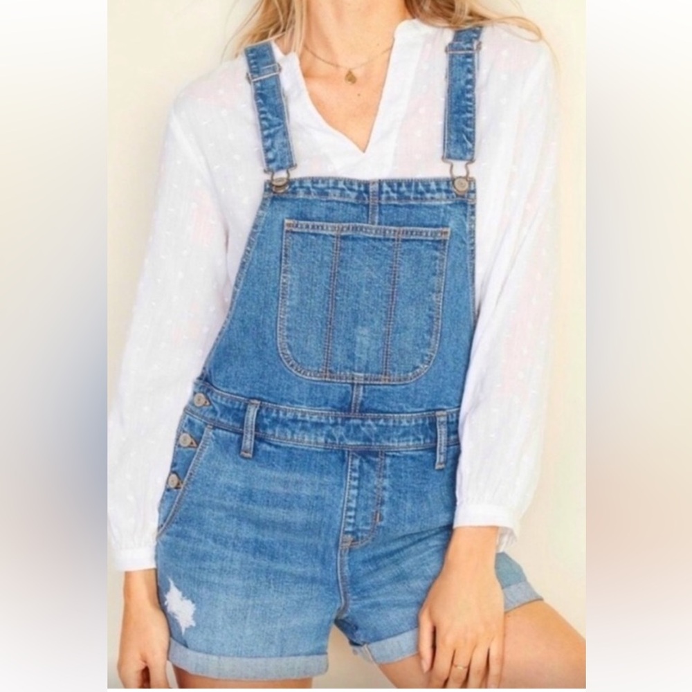 Old Navy  denim overall shorts | size LG | raw hem cuff